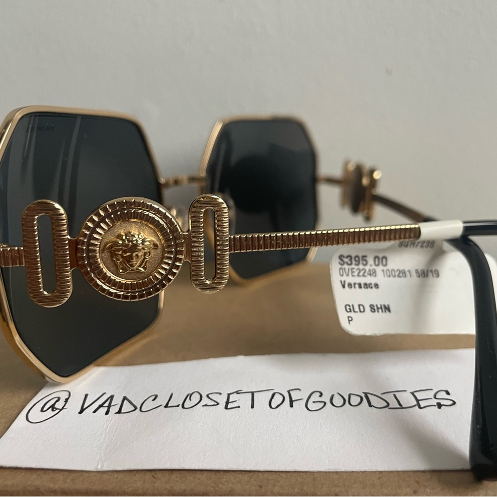 Versace Sunglasses - Picture 4 of 6